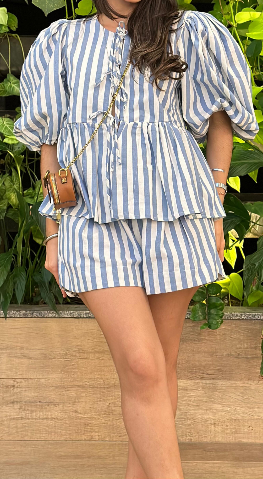 1119 | Conjunto Curto